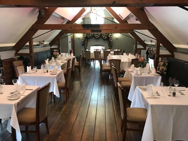 The Barns Hotel カノック エクステリア 写真